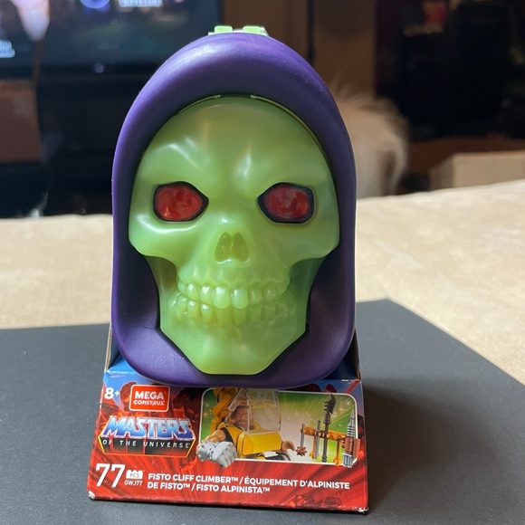 Mega Construx Masters Of The Universe Glow in the Dark Skeletor Head Fisto - Picture 3 of 9